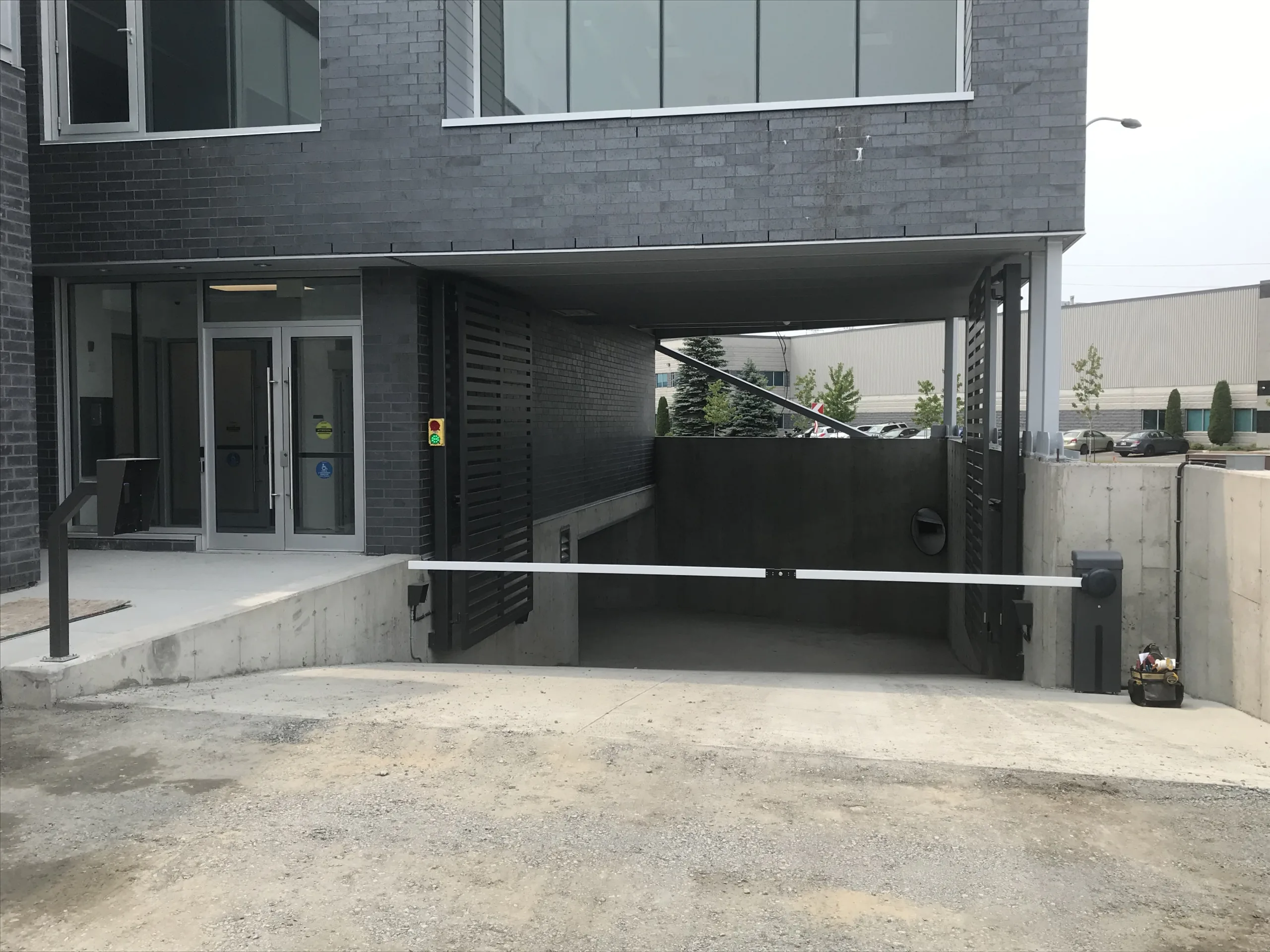 Barrière levante électrique